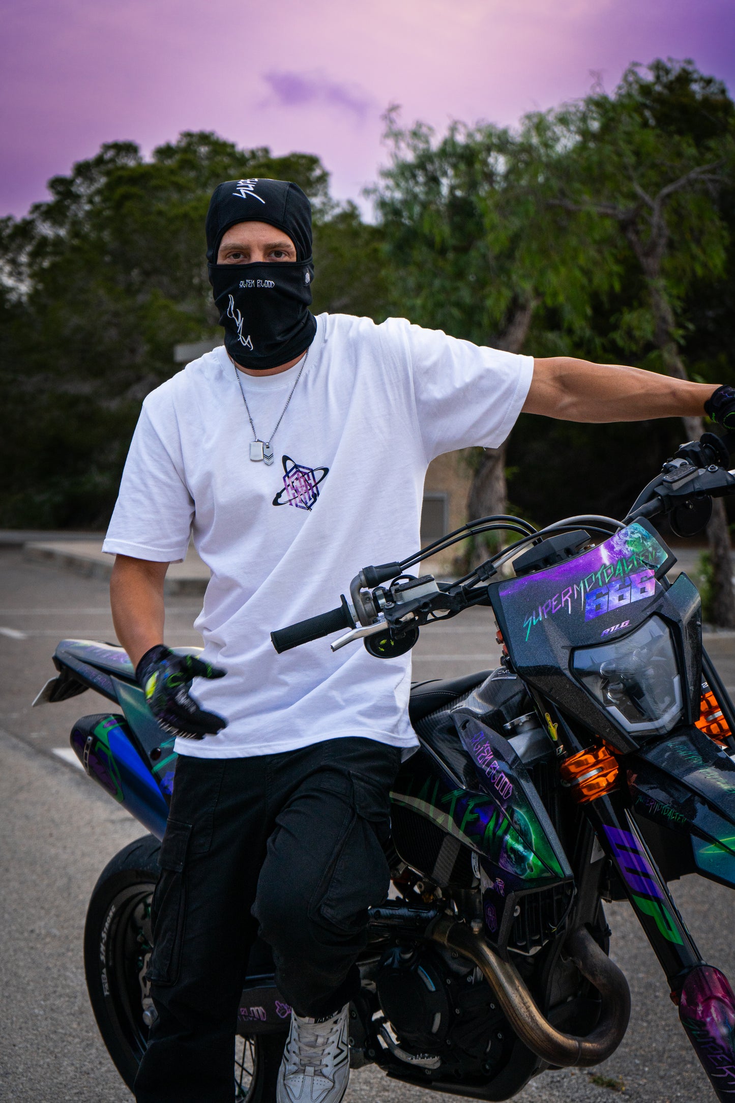 PASAMONTAÑAS "Alien Blood"