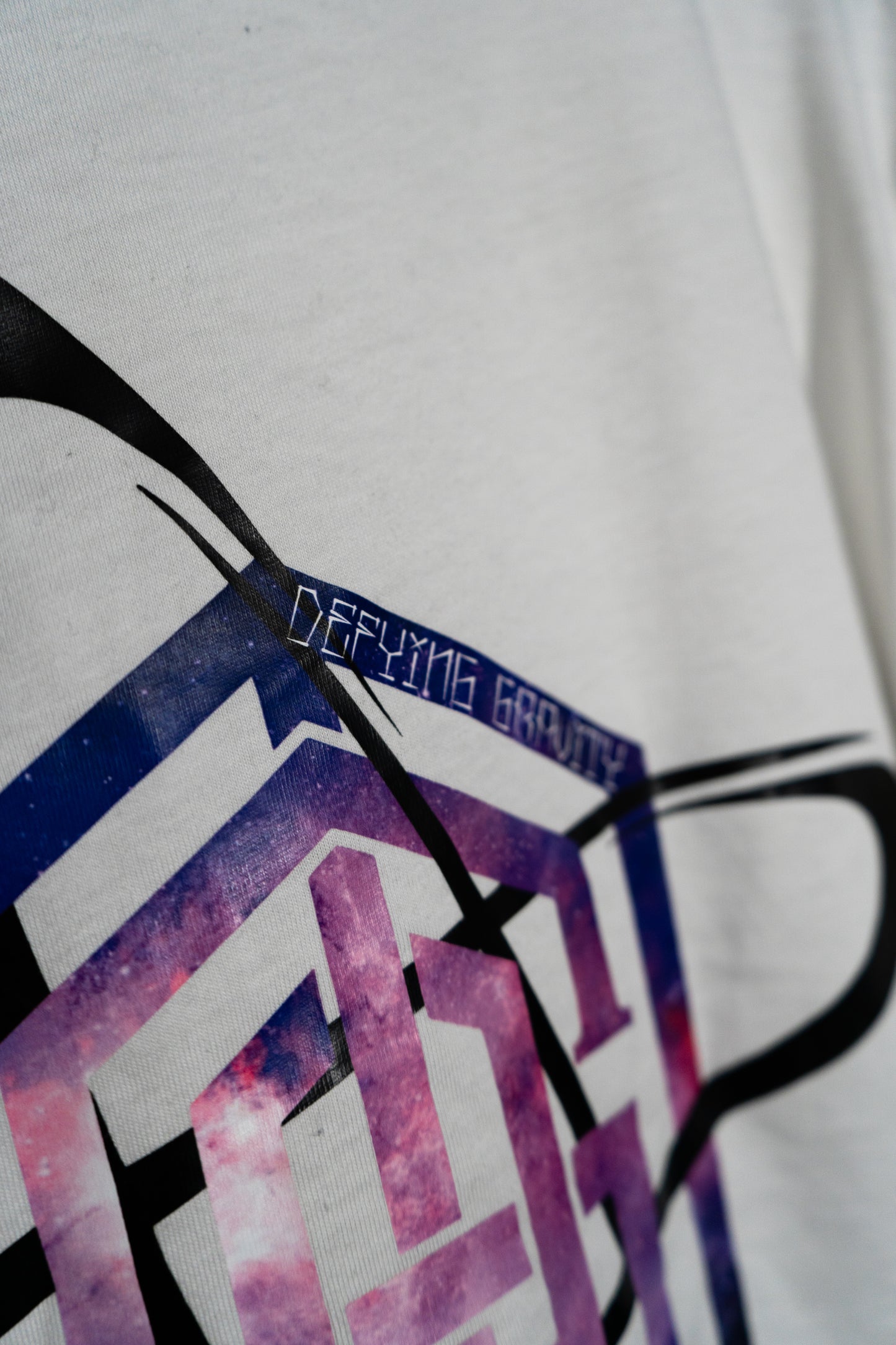 Camiseta "Orbit Core"