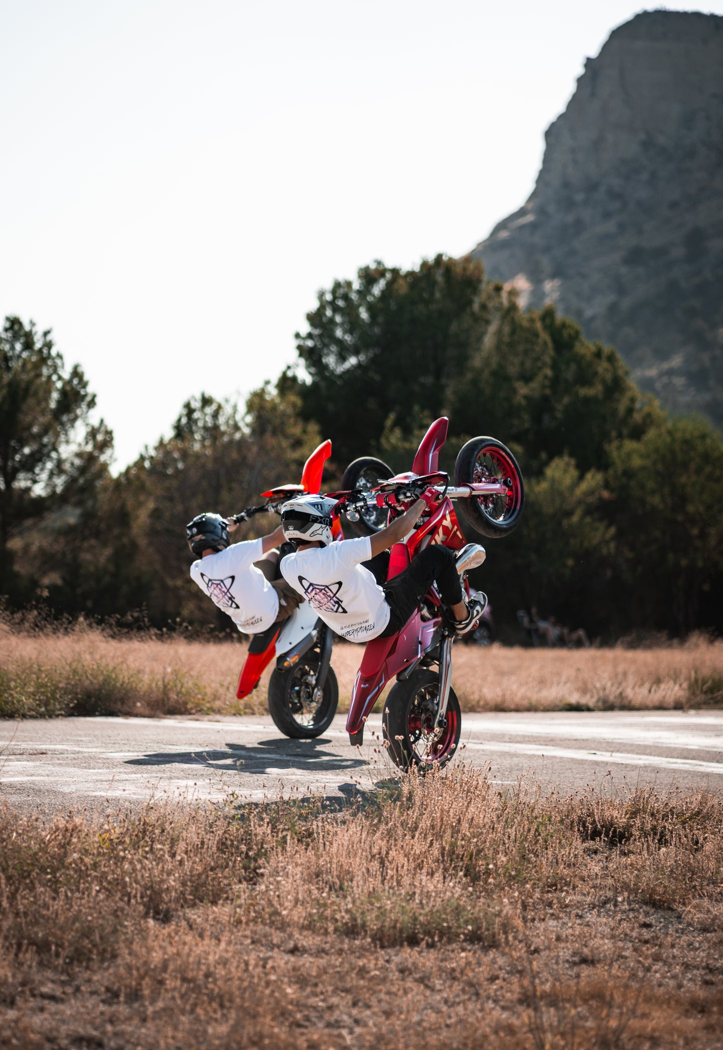 Camiseta "Orbit Core"