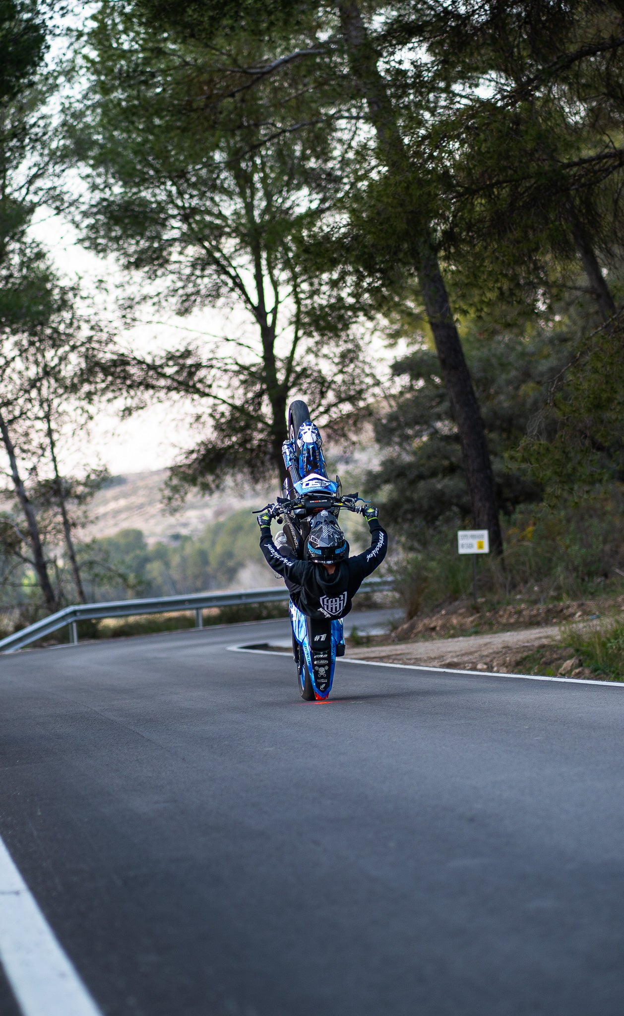 Sudadera supermoto alien